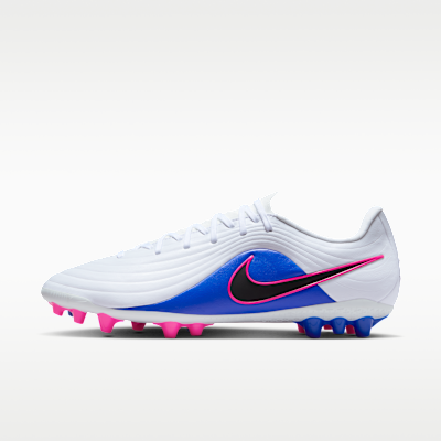 Tacos de fútbol de corte low para pasto artificial Nike Tiempo
